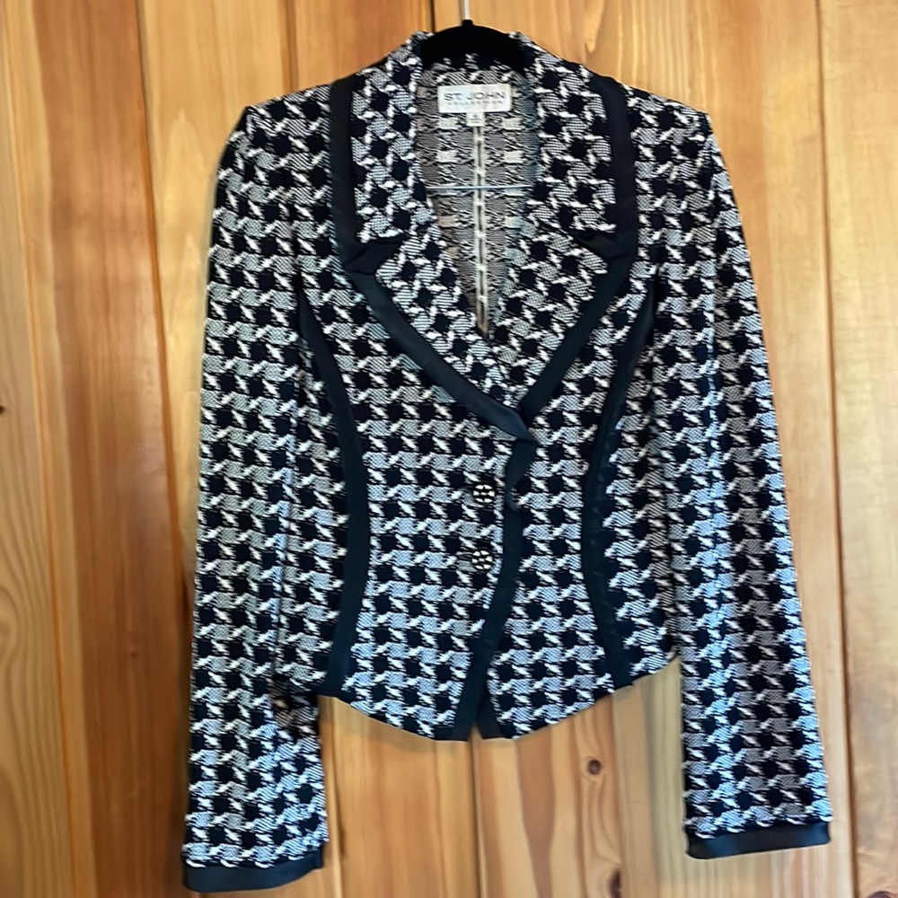 St. John vintage knit blazer/sweater - size 10